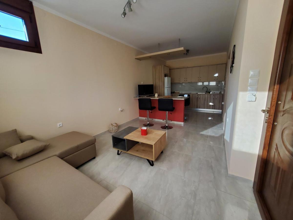 Backyard Apartment Kalligoni Ngoại thất bức ảnh