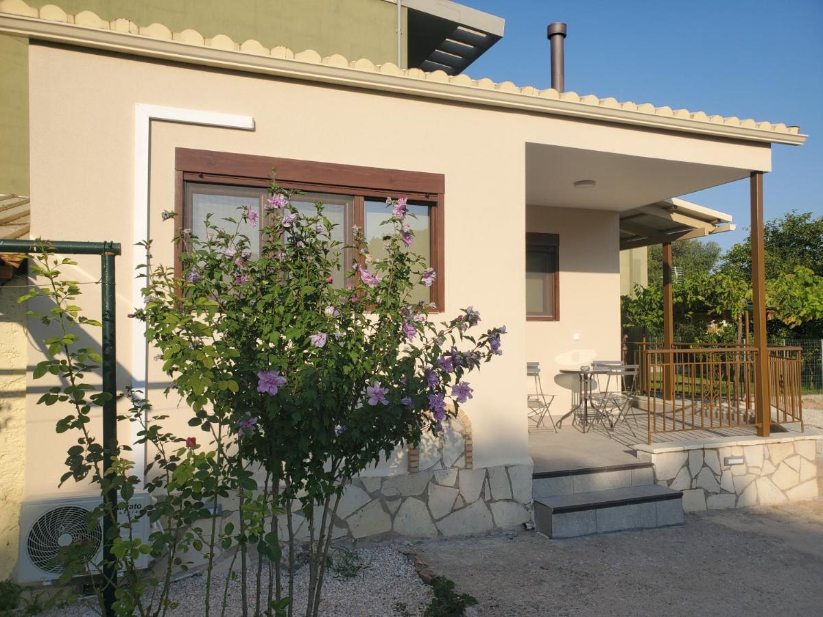 Backyard Apartment Kalligoni Ngoại thất bức ảnh